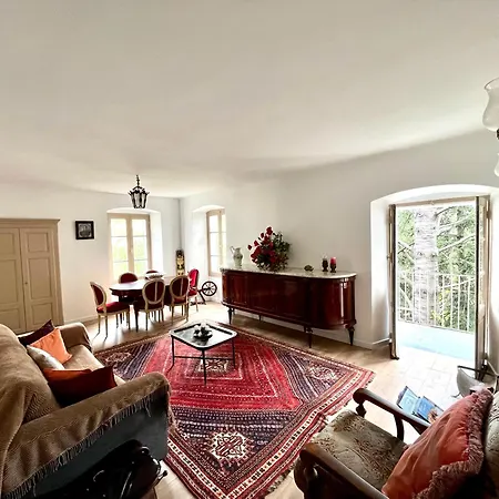 Housica & Co. Lägenhet